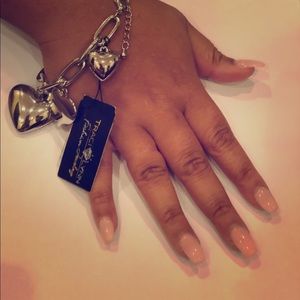 Traci Lynn Falling in Love Bracelet Brand New